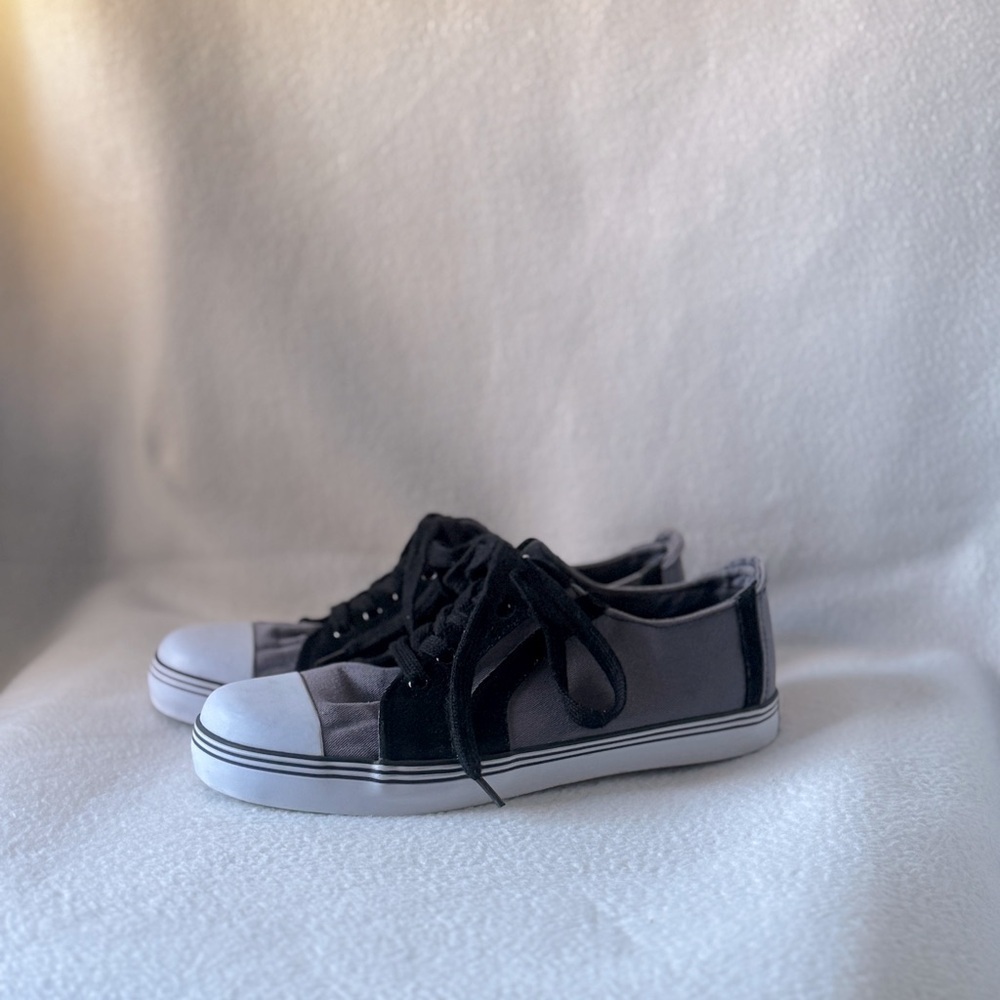 Dickies Size 8 Men’s Gray/Black/White Lace Up Sneakers